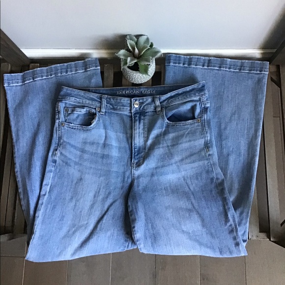 American Eagle Outfitters Denim - American Eagle Wide Leg Light Wash No Rips Jeans